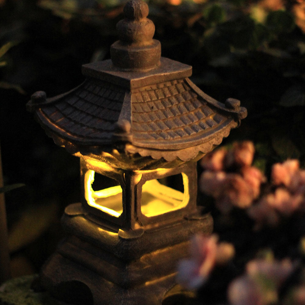 Japanese Style Outdoor Floor Courtyard  Resin Solar Lamp Palace Lanterns Landscape Lights Home Gardening Decoration Zen