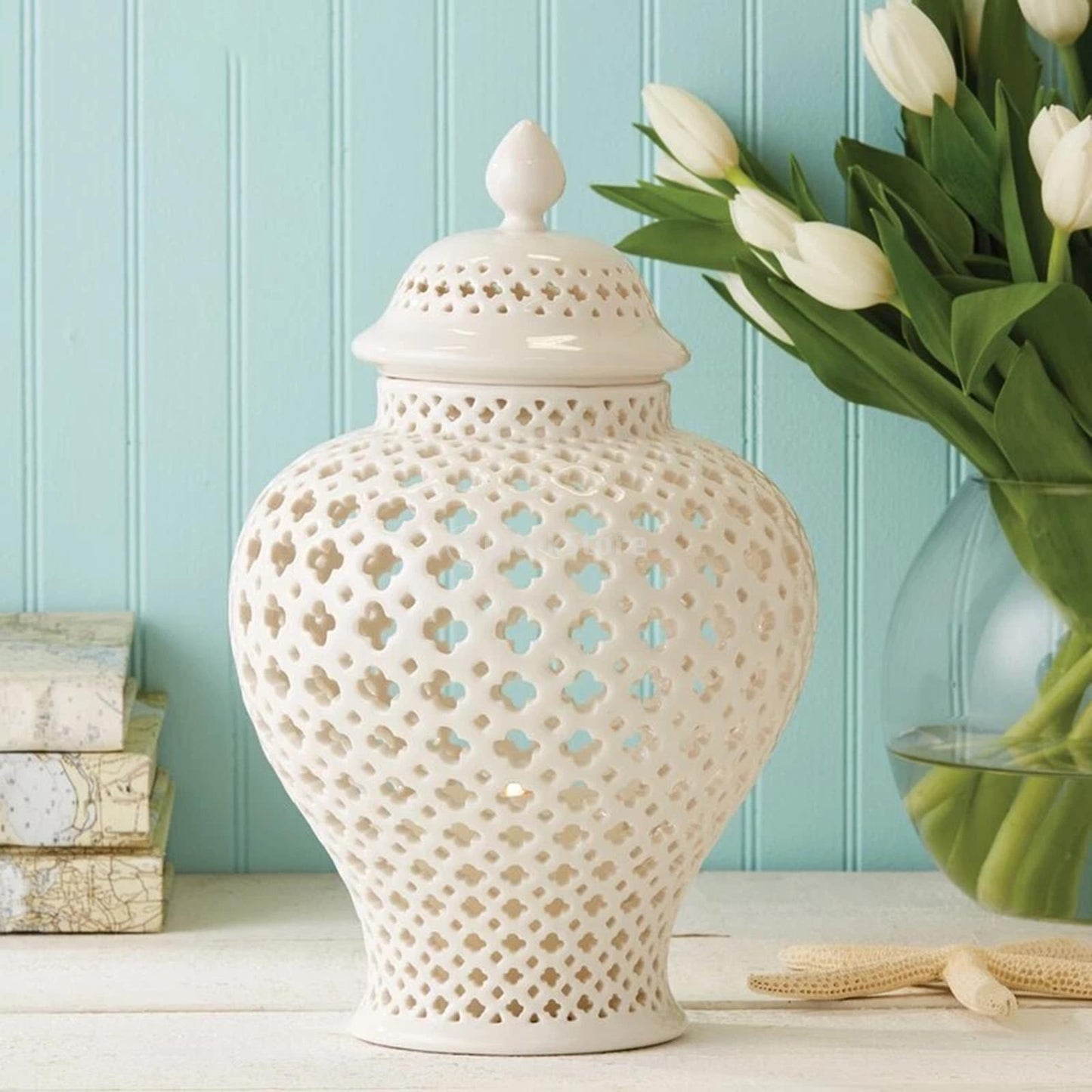 Ceramic Ginger Jar Carved Lattice Handicraft Temple Jar for Home Decor Hand Painted Retro Universal Jar Handicraft Storage Decor